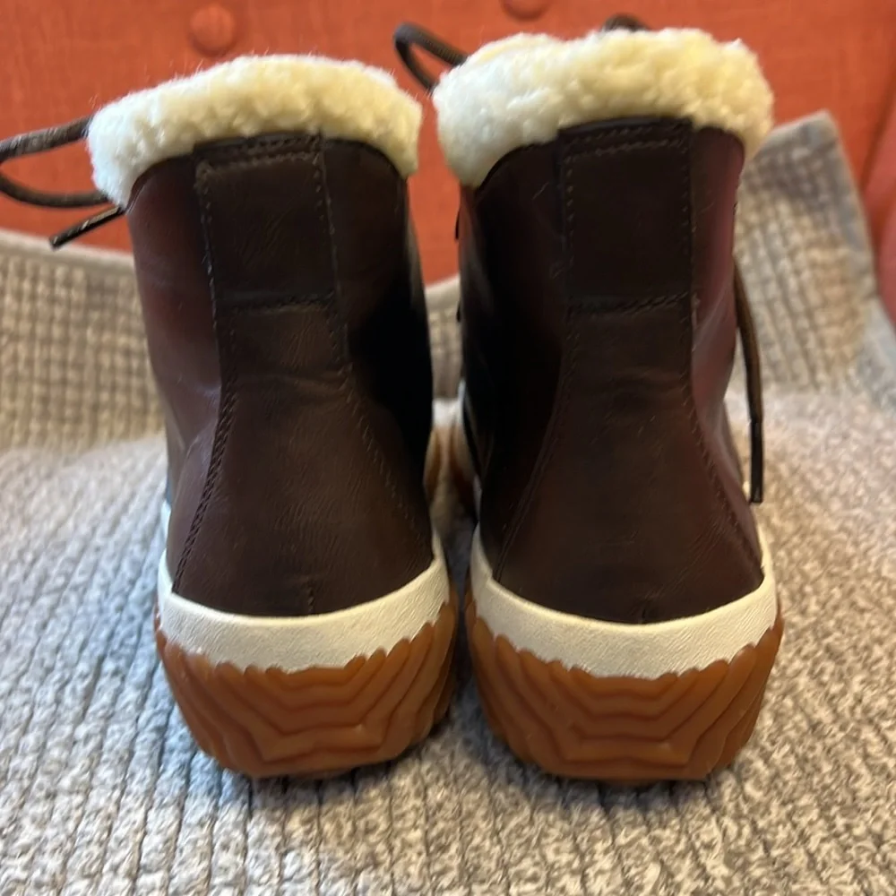 SKECHERS ANKLE DUCK BOOT‎ BOOTIES